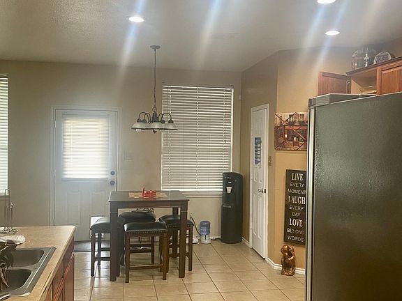 3rd image of 508 Zachum Dr