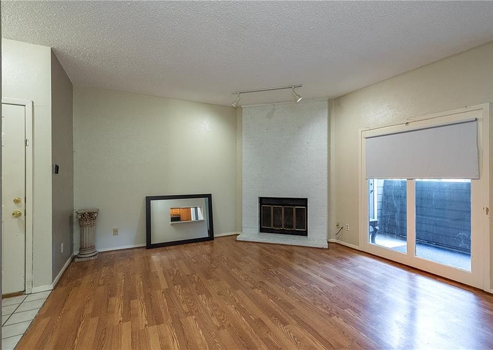 1st image of 1203 Quail Valley Ln #130