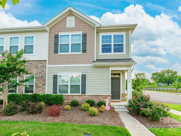 705 Sagecroft Ln, Indian Trail, NC 28079