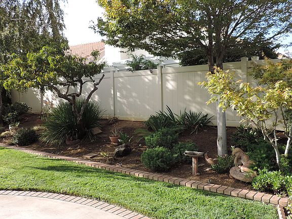 3rd image of 4929 W Forest Oaks Ave