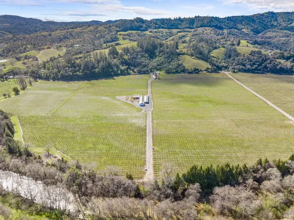 6620 W Dry Creek Road, Healdsburg, CA 95448