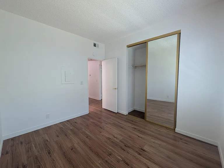 1573 Thornbriar Dr — Photo 13