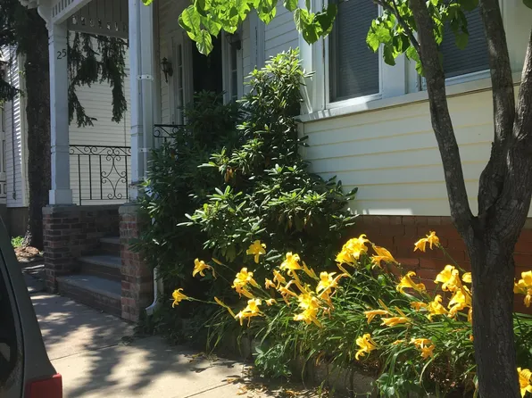 25 Boardman St #2, Salem, MA 01970
