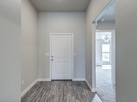 3rd image of 9808 Viola Ave