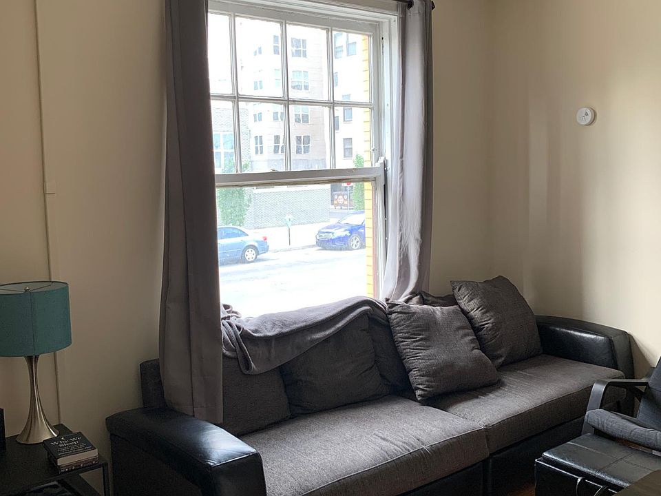 1st image of 126 E Vermont St APT 101