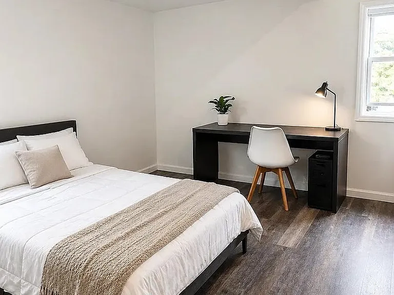 130 Chestnut St #3 — Photo 9