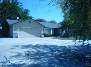 10735 Simmerhorn Rd, Galt, CA 95632