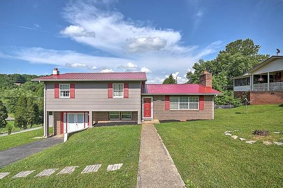 2nd image of 444 Kinkead Ave