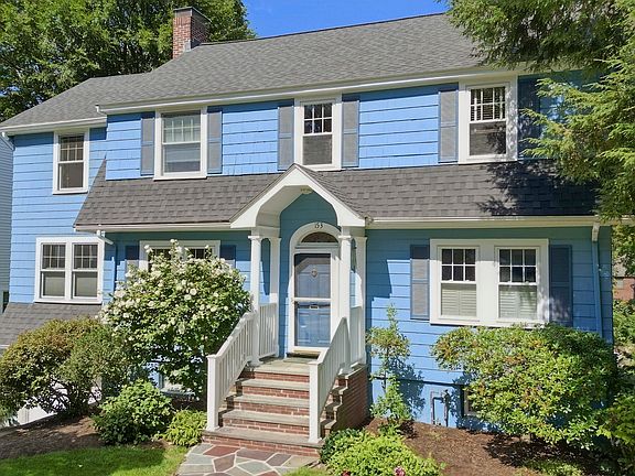 3rd image of 153 Oliver Rd
