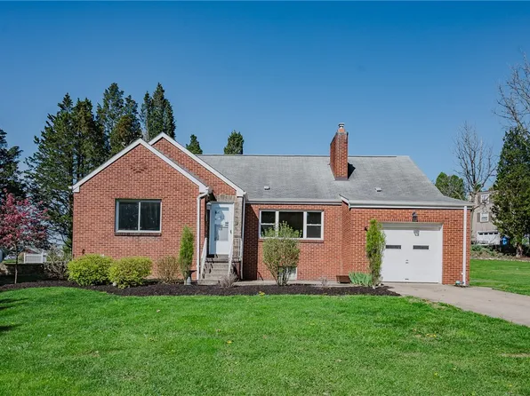 701 Idaho Dr, Lower Burrell, PA 15068