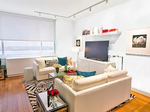 175 W 60th St APT 8B, New York, NY 10023