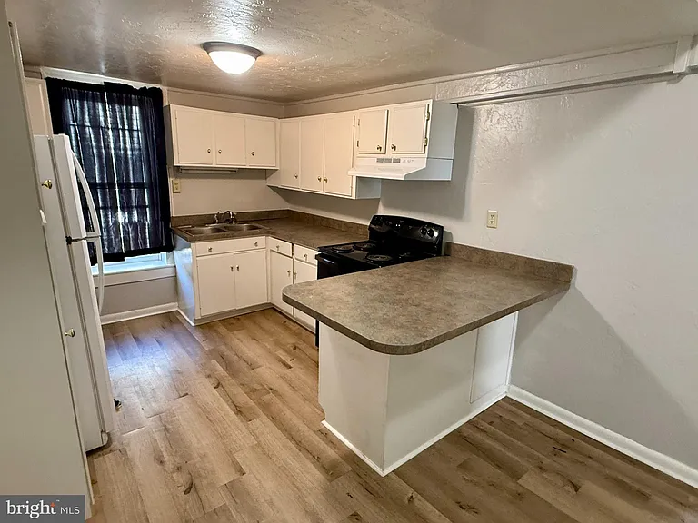 23 S Carlisle St #201 — Photo 7