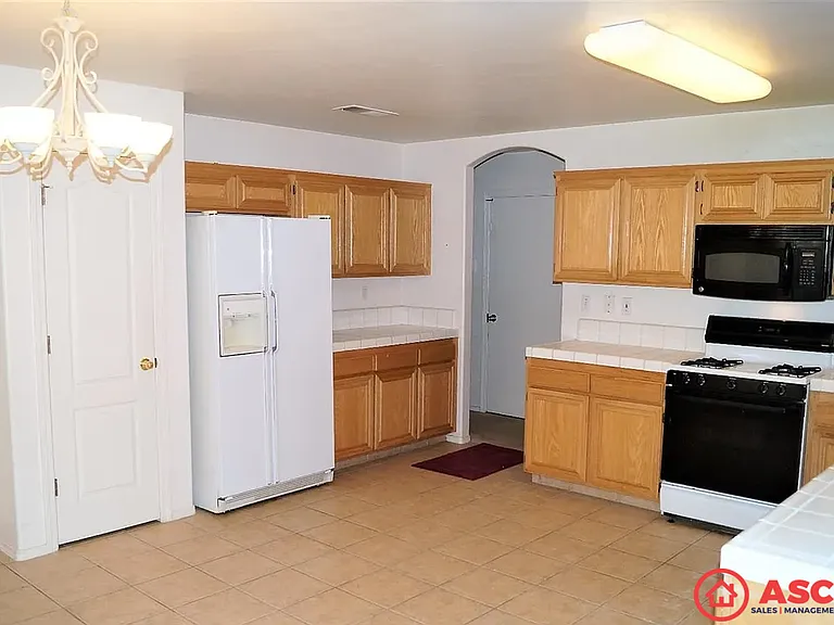 9722 Battersea Park Dr — Photo 7
