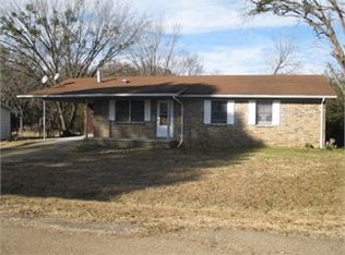 404 NW 3rd St, Antlers, OK 74523