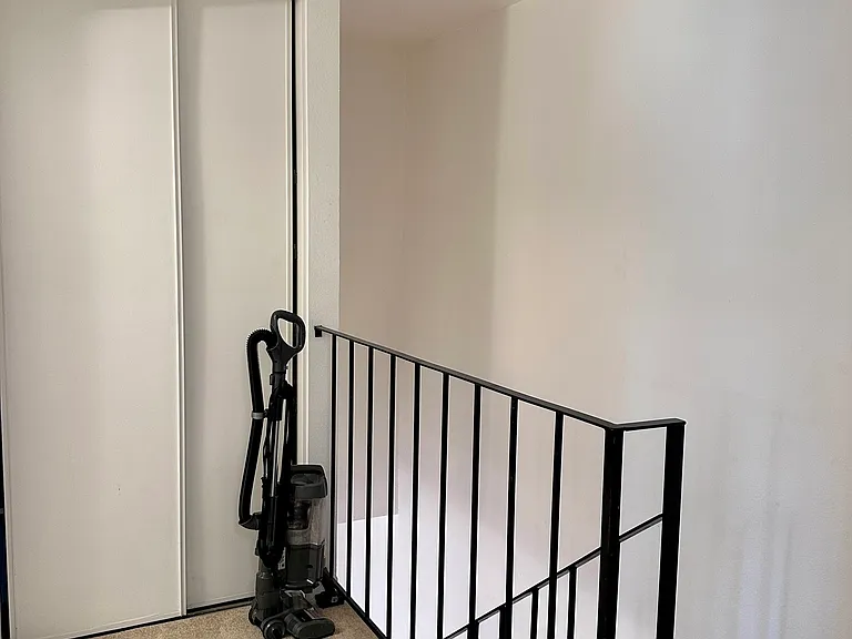 Top floor with closet space