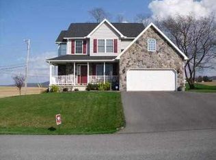 2 Red Hawk Dr, Shippensburg, PA 17257