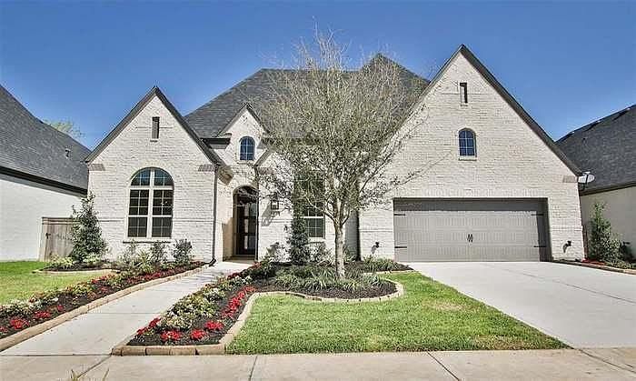 1st image of 8827 Forest Side Dr