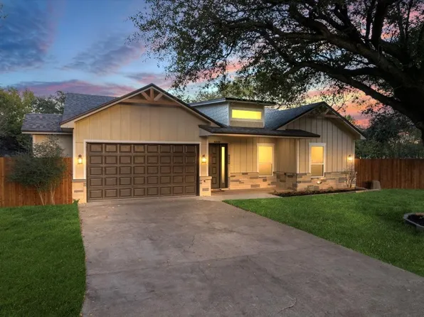 3801 Berry Hill Ct, Flower Mound, TX 75028