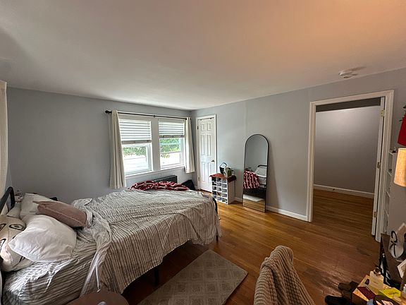 3rd image of 491 Lynn St APT 1