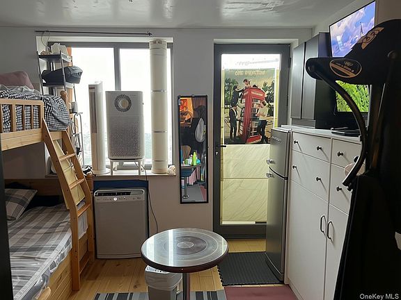 5th image of 11232 38th Avenue #1B