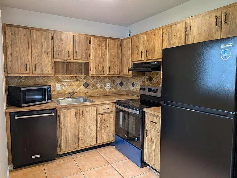 2439 Oak Park Way #217 — Photo 12