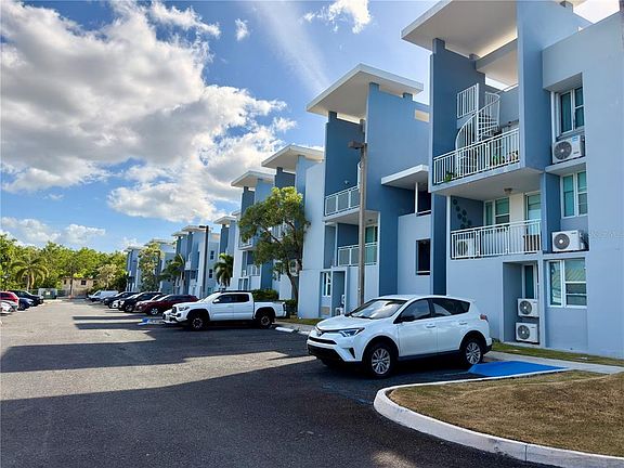 2nd image of COND PASEO DEL REY #F-302