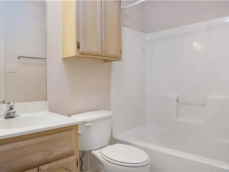2212 Lilly Cove Dr — Photo 12