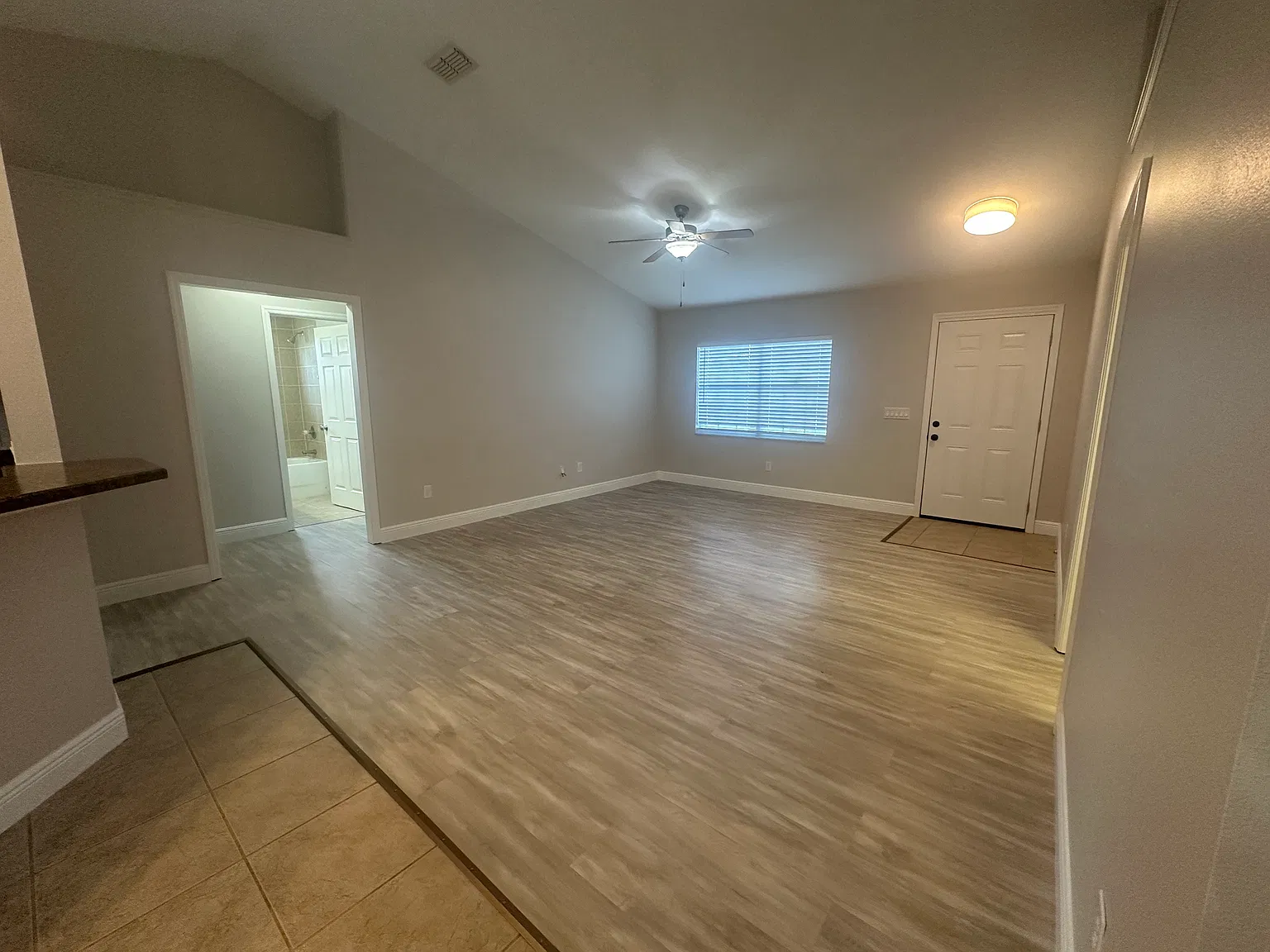 3 bed, 1493 sqft, $2,000 — Photo 2