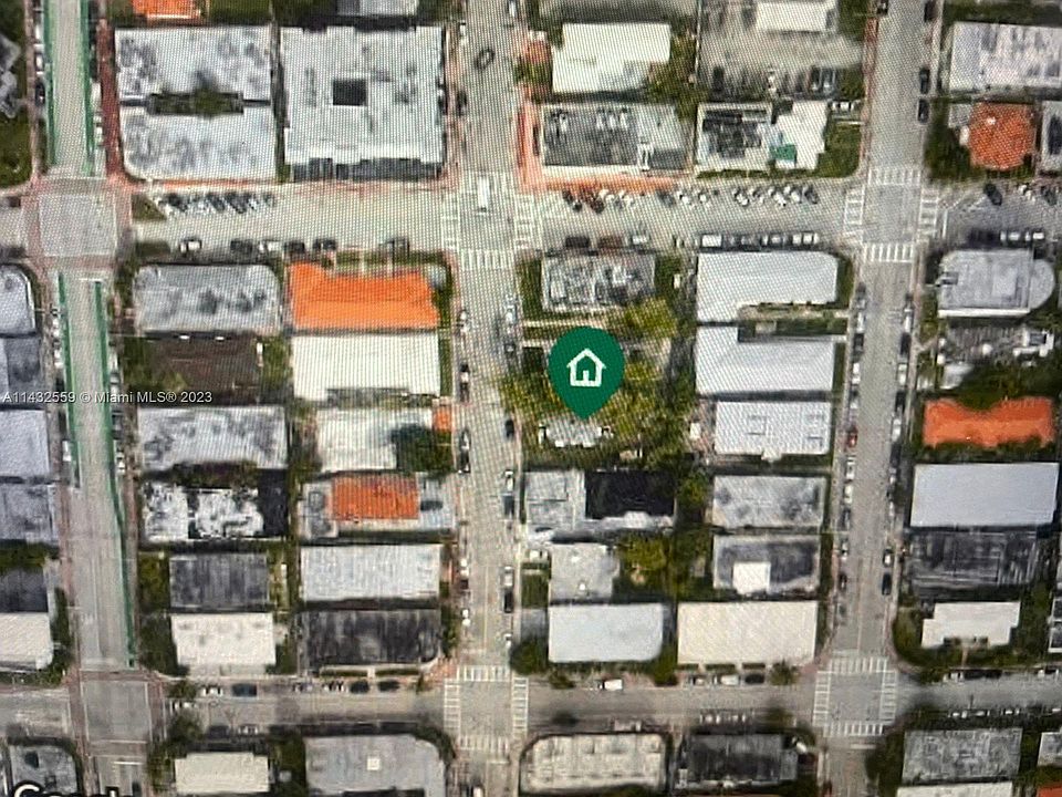 2nd image of 7729 Carlyle Ave