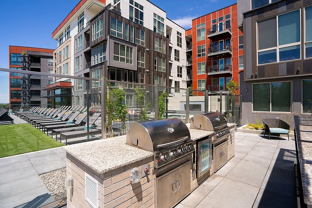Sugarmont Apartments & Townhomes — Photo 4