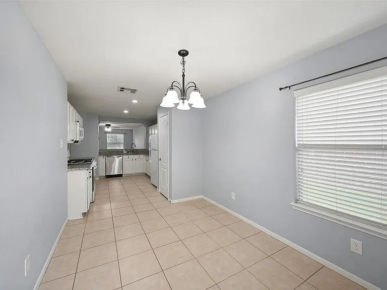 4513 Clemwood Ln — Photo 12