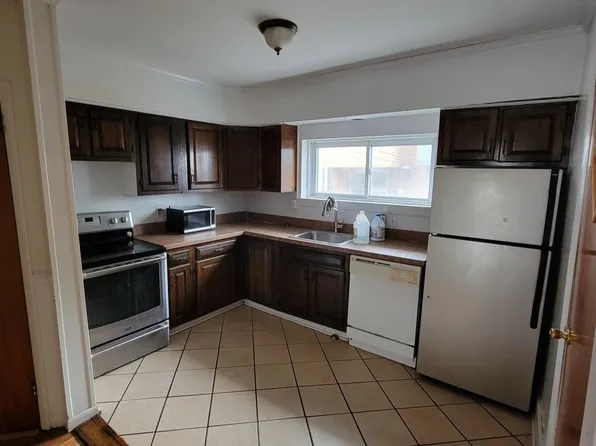 321 Greenway Ave, Darby, PA 19023
