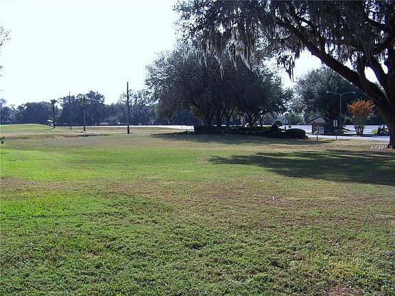 2nd image of 6048 Silver Oaks Dr