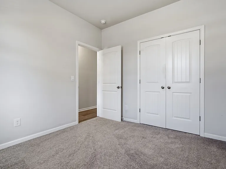 129 Cecil Rd — Photo 12