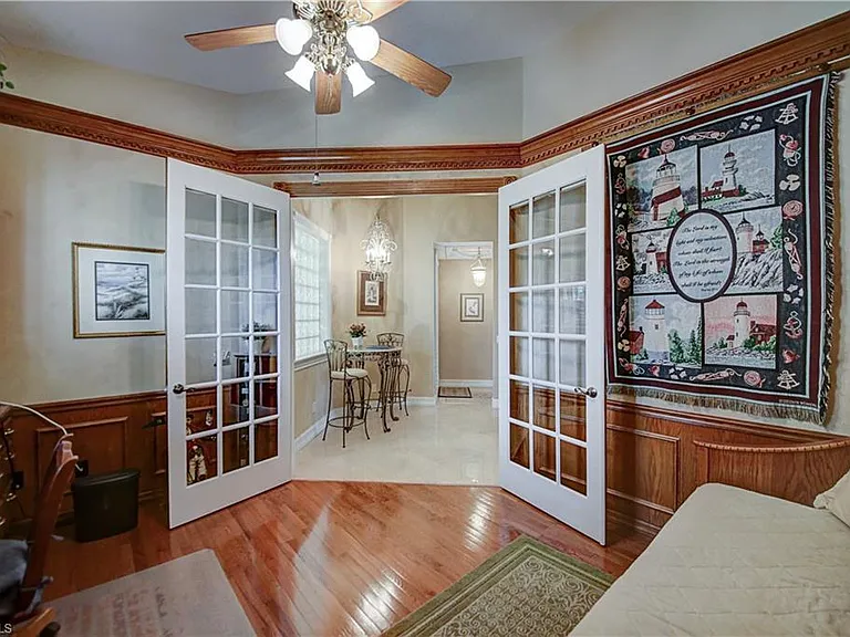 837 Sailaway Ln #202 — Photo 24