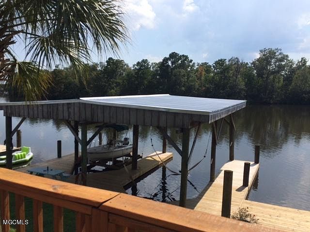 2nd image of 9149 Riverlodge Dr