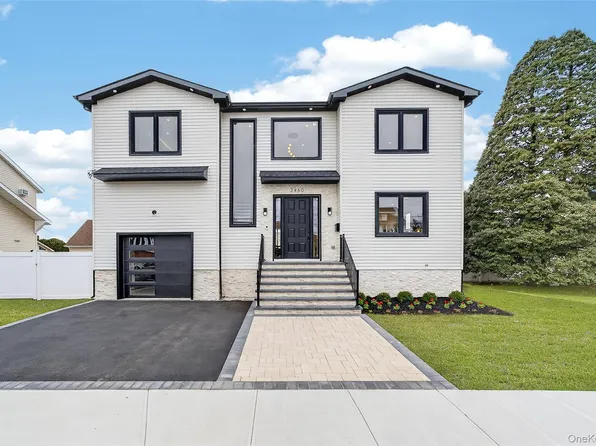 2460 Centre Avenue, Bellmore, NY 11710
