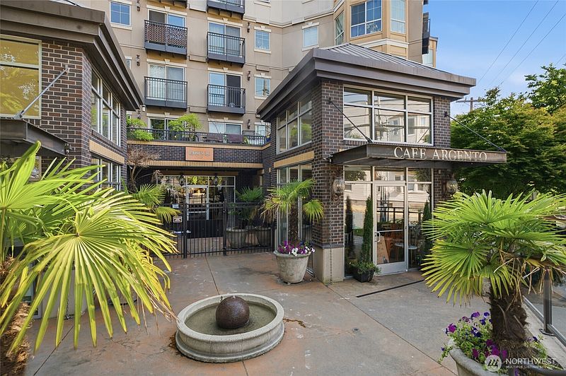 3rd image of 1125 E Olive Street #604