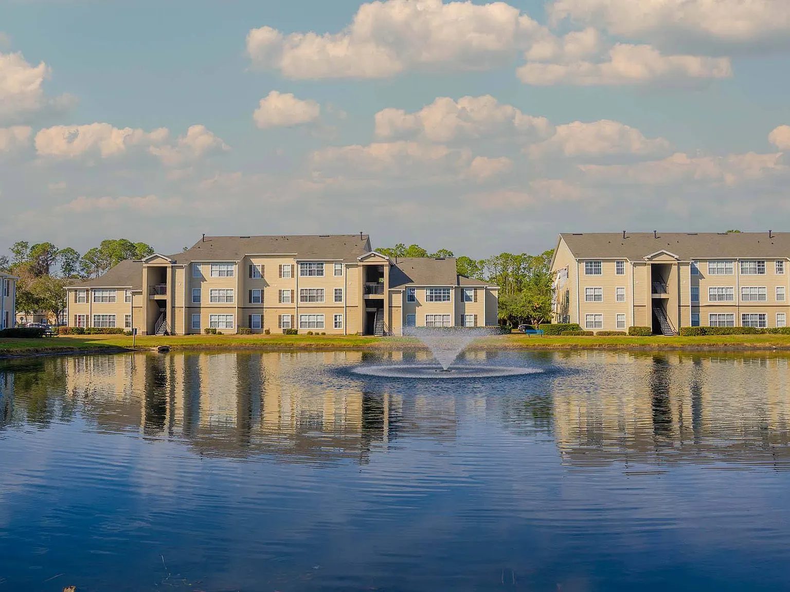 Coastline Cove Apartment Homes — Photo 1