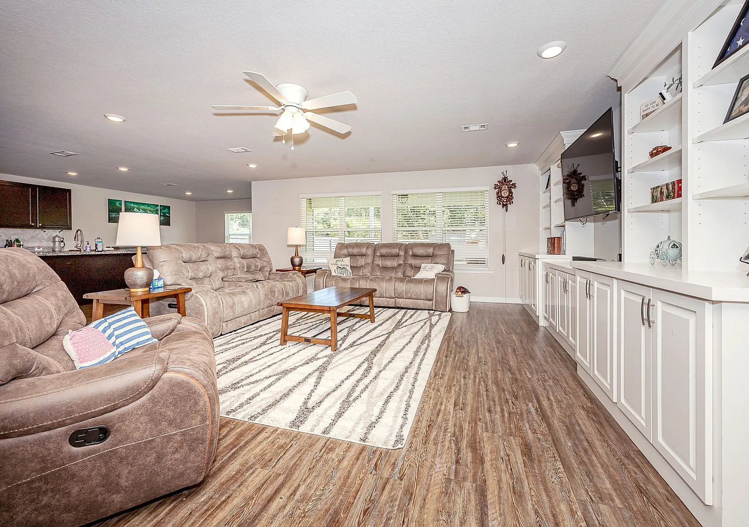 Spacious 4BR Home on Oversized Lot in Woolmarket with Covered Patio & Fire Pit — Photo 3