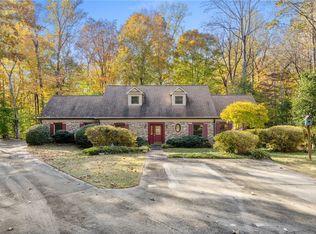 206 Cedar Dale Dr, Central, SC 29630