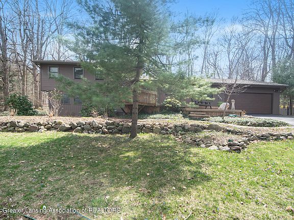 4th image of 3707 E Hiawatha Dr