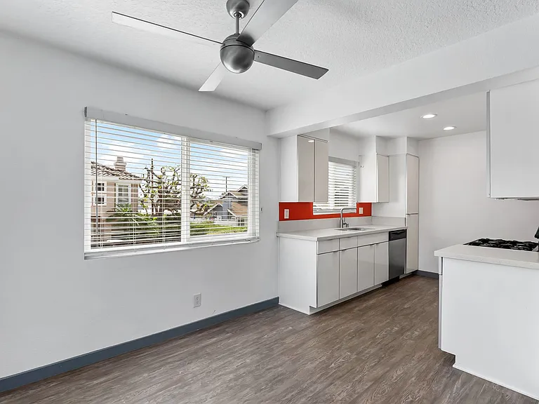 Eastside Apartments — Photo 17