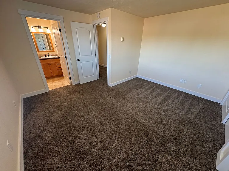 2850 Newton Pl — Photo 14