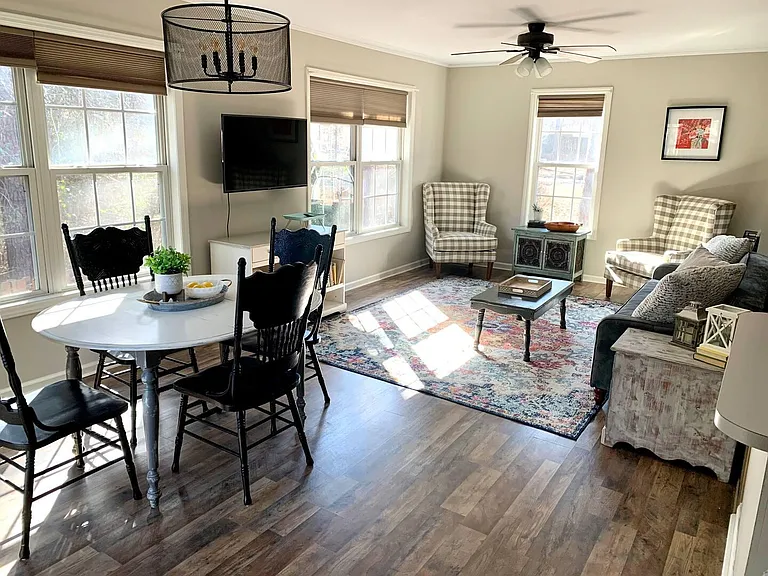 2 Overpeck Ln — Photo 22