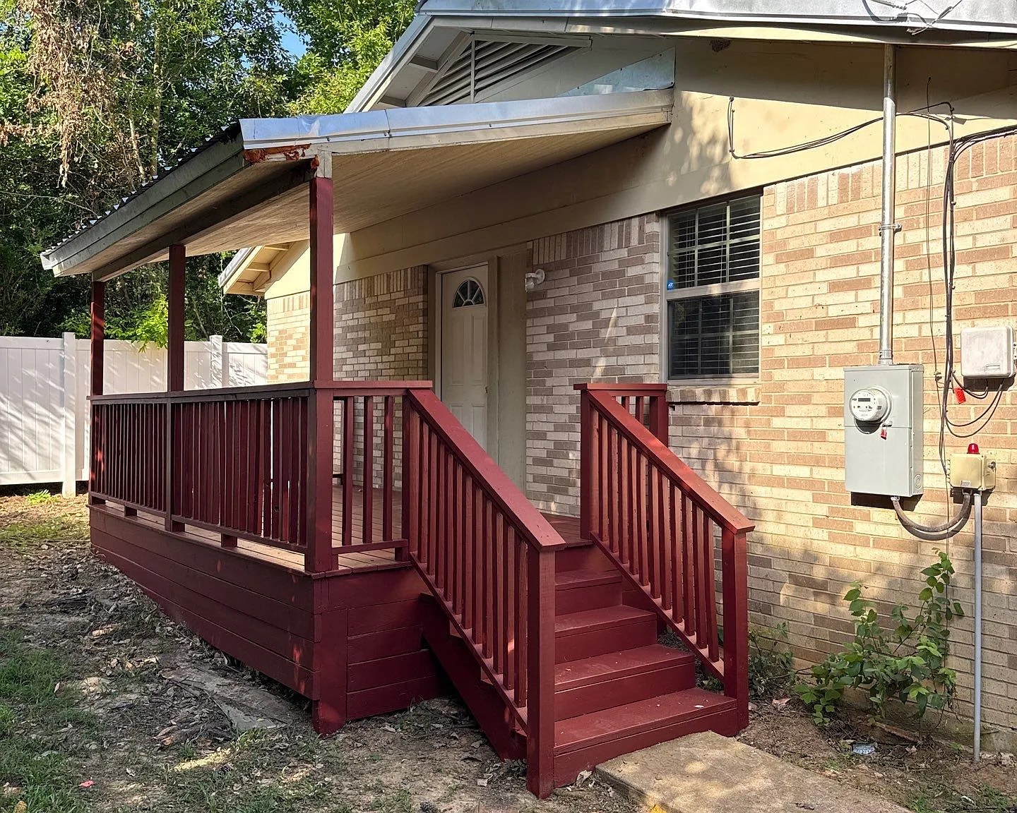 3 bed, 1400 sqft, $1,500 — Photo 2