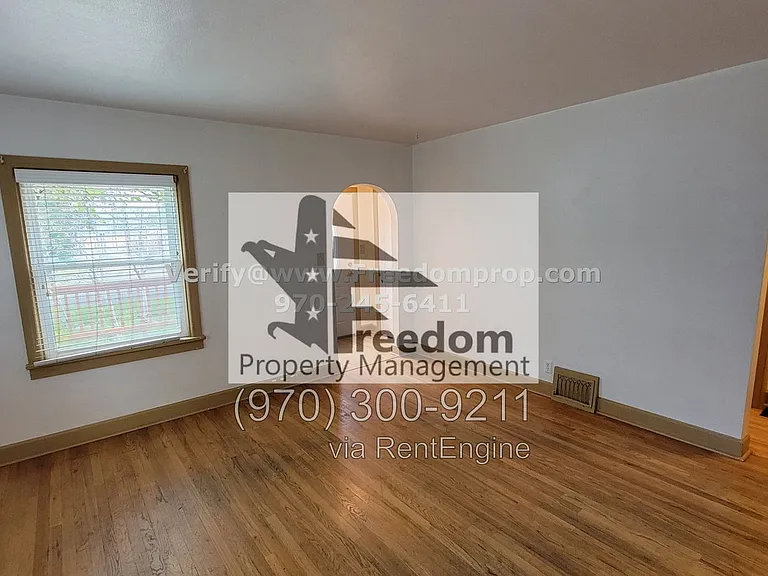 1540 Main St — Photo 2