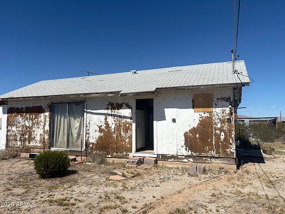 3rd image of 66125 W SIMCOX Road