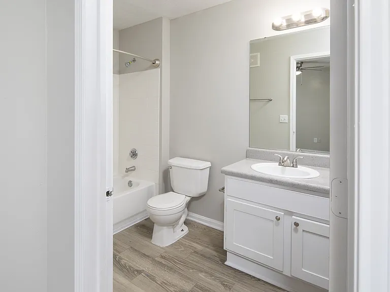 Stone Ridge Apartments — Photo 21