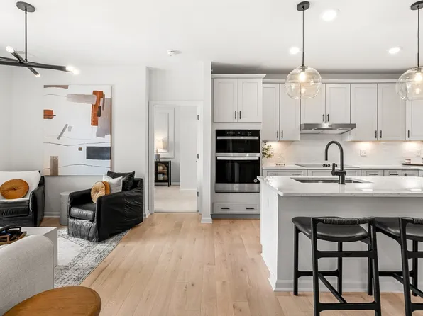 320 Martins Lndg #510, North Reading, MA 01864